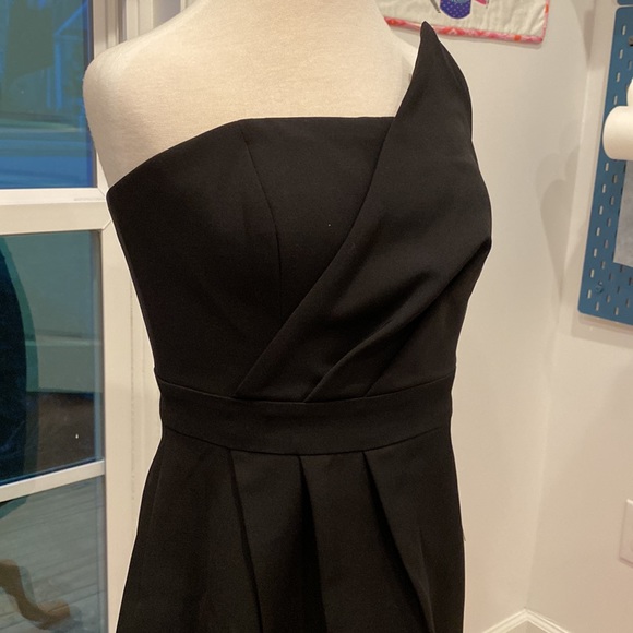 Vince Camuto size 2 strapless formal dress - Picture 3 of 7